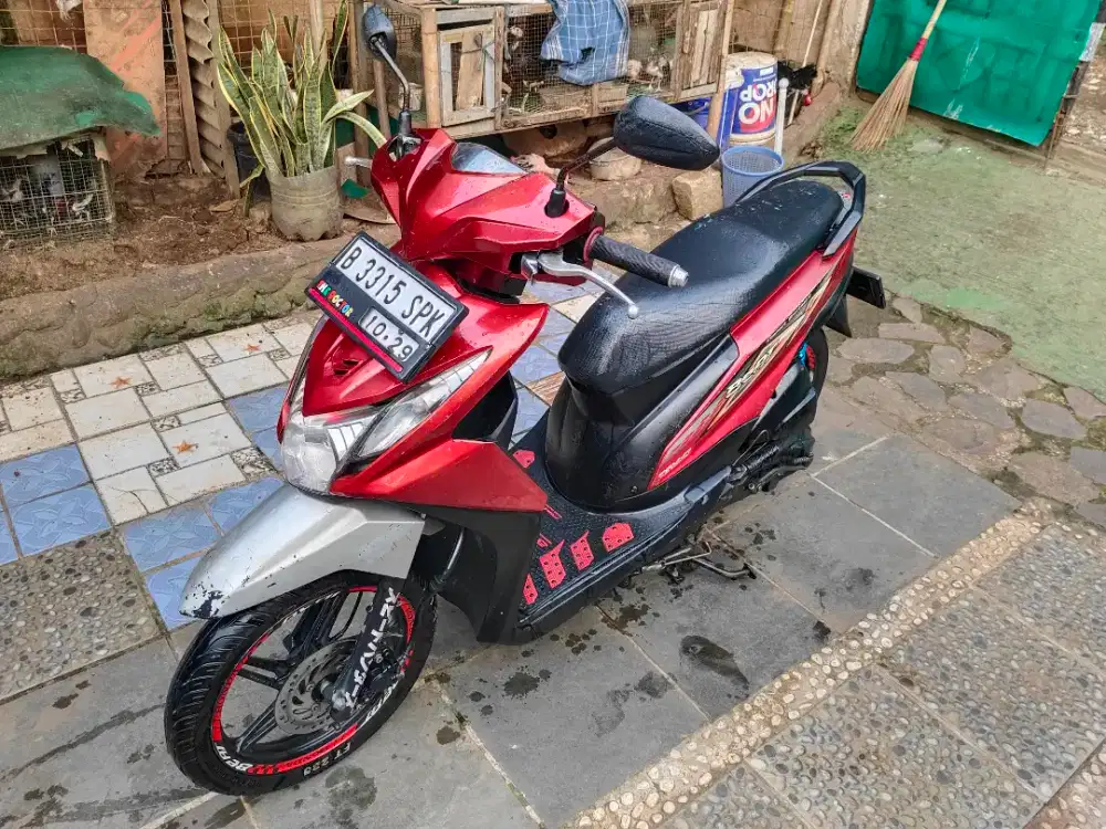 Beat FI 2014 warna merah. jossss