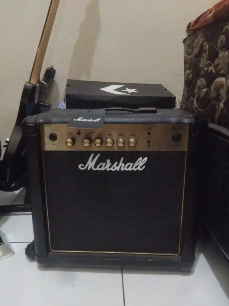 Marshall mg15 gold