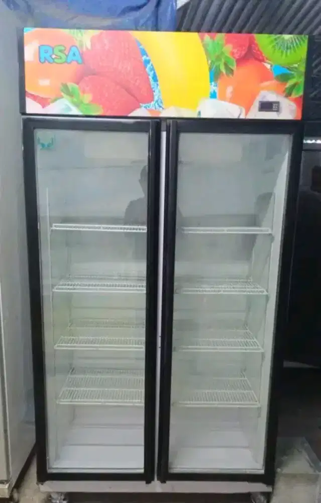 Showcase 2 Pintu Merk RSA