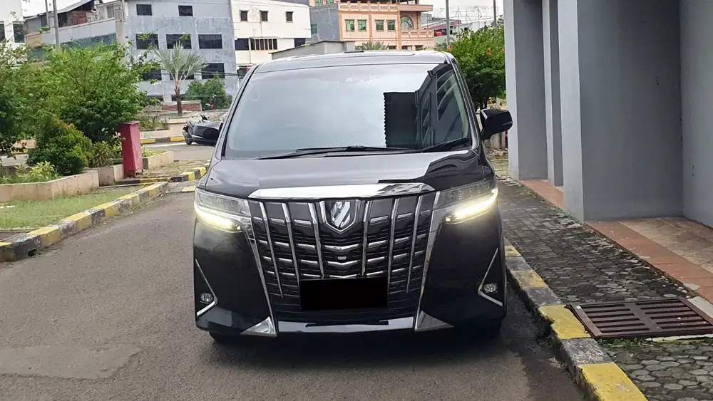 Toyota Alphard 2.5 G TSS Pilot Seat Black n Beige 2022 Like New Record