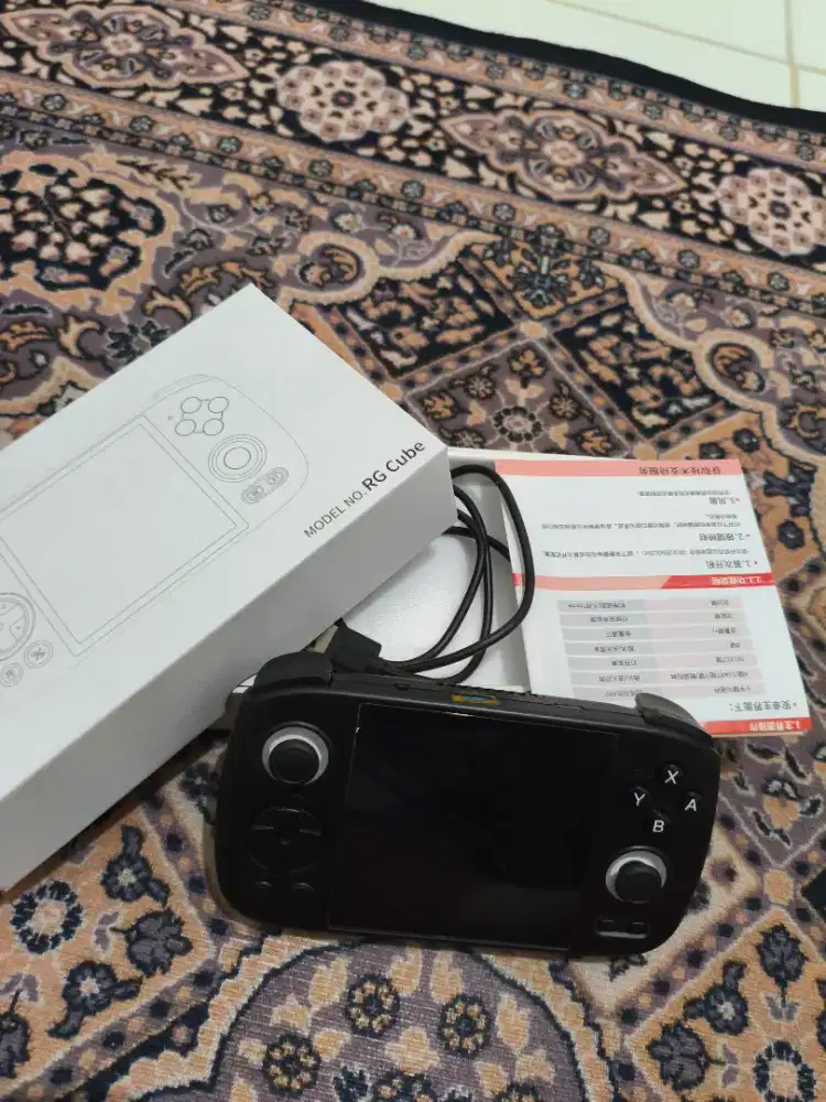 Anbernic RG Cube 128gb (+256gb external)