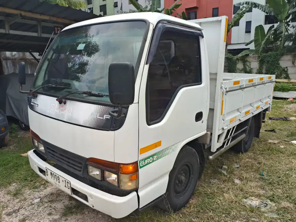 Isuzu Elf NHR55 Turbo 2008