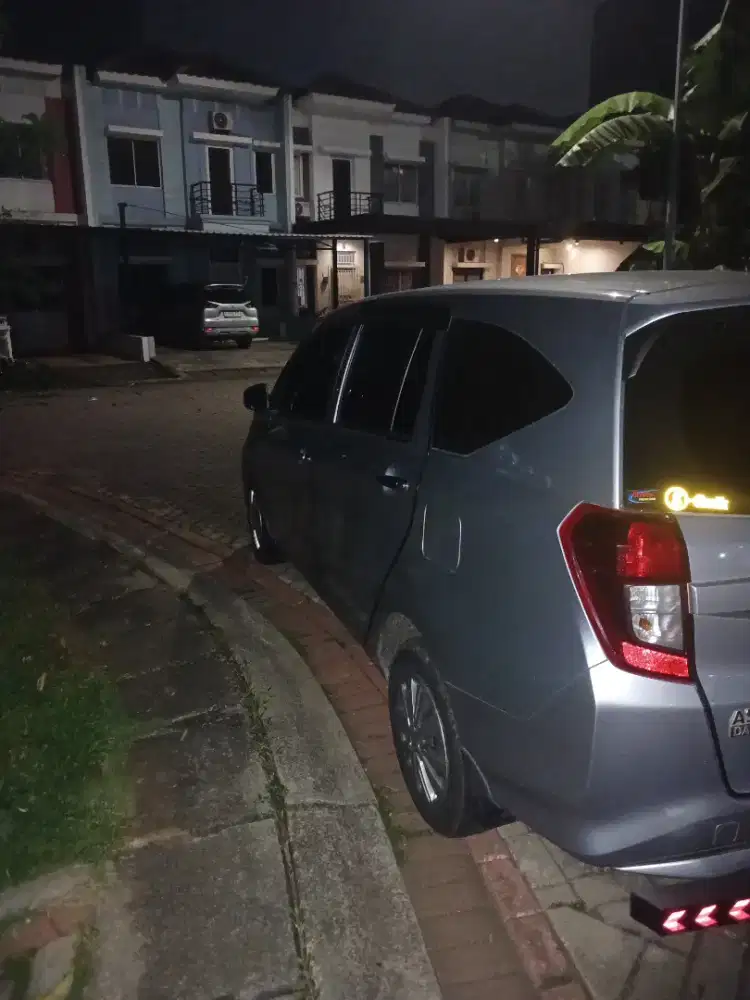 Daihatsu sigra x manual