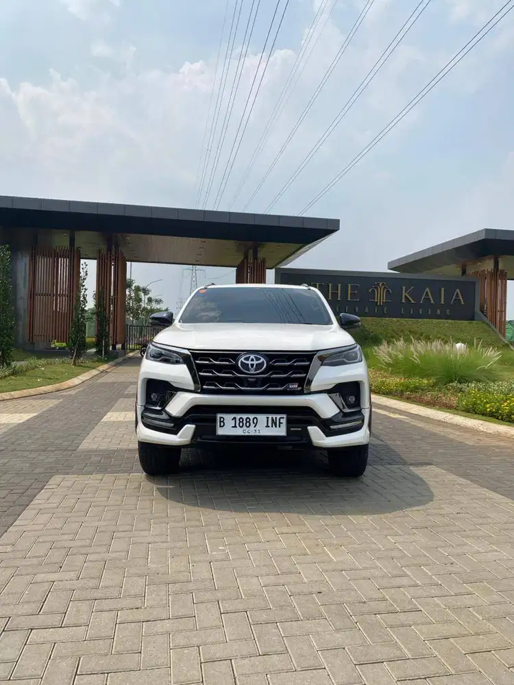 Toyota Fortuner 2.8 GR Sport AT 2023