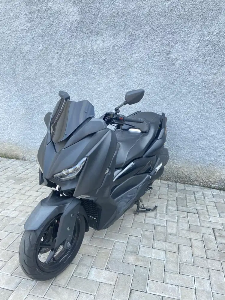 XMAX Old Connected 2017