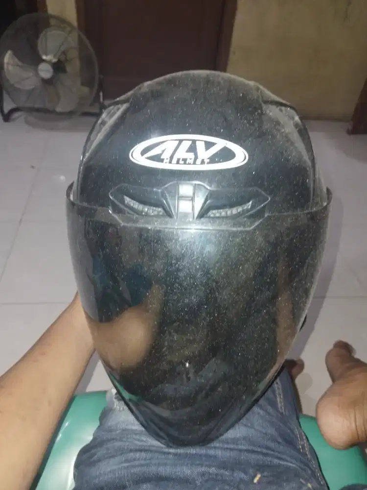 Helm merk ALV ULTRON