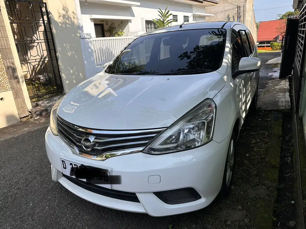Nissan Grand livina 2015 Bensin