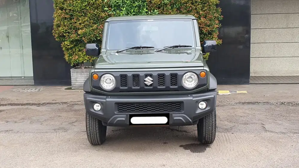 Km 2 ribu suzuki jimny 3 door matic 2023 hijau