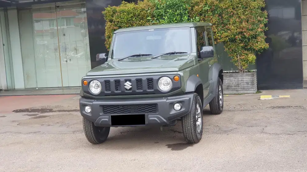 Km 2 ribu suzuki jimny 3 door matic 2023 hijau