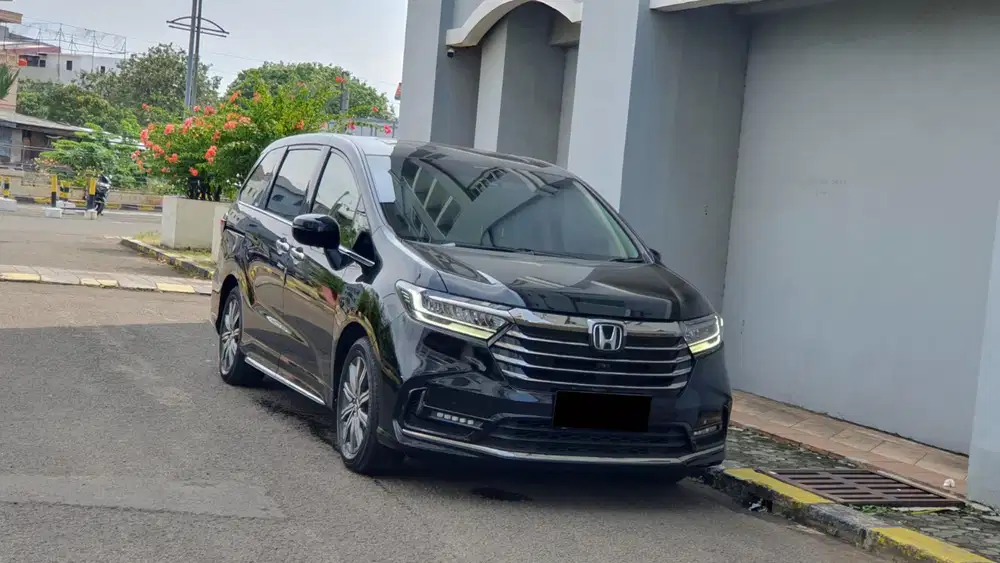 [ ANTIK LOW KM ] Honda Odyssey 2.4 E Prestige CVT Sensing AT 2021/2022