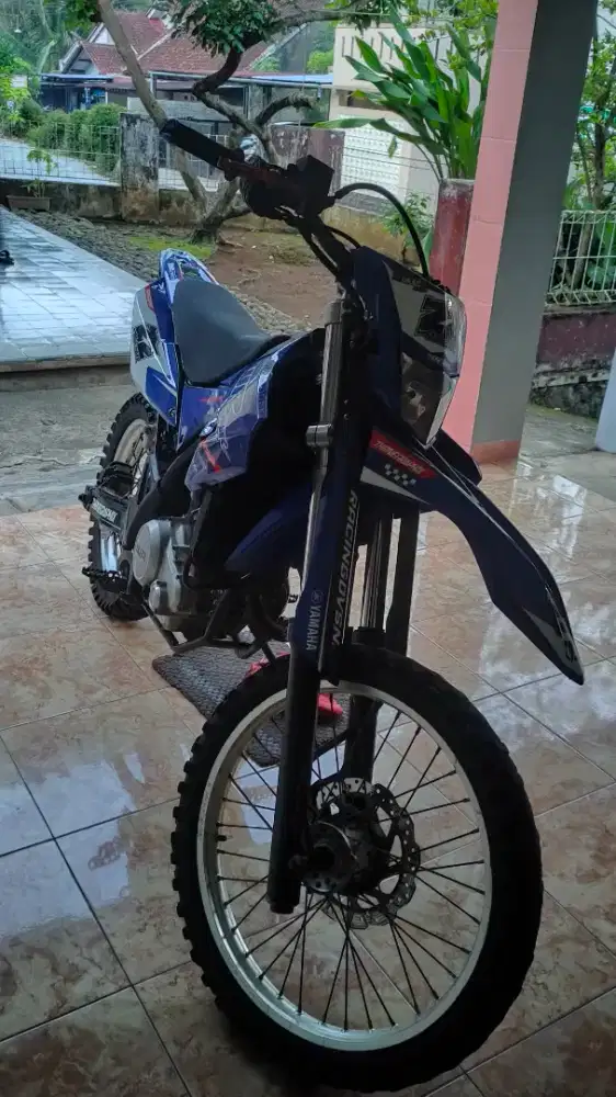 YAMAHA WR 155R SUPERMOTO