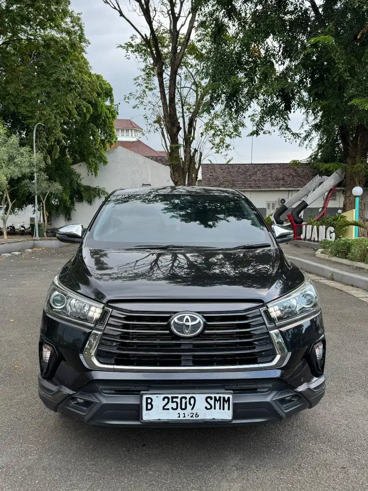 Toyota Innova Venturer 2.4 Diesel AT 2021