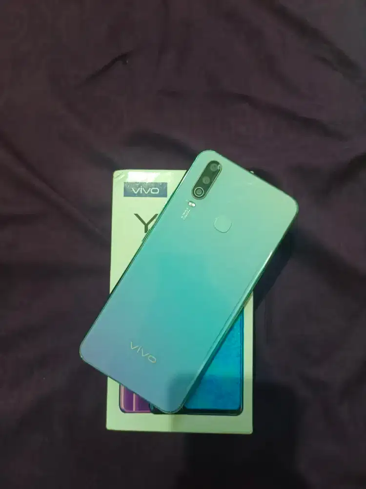 Vivo y17 8/256 gb fullset