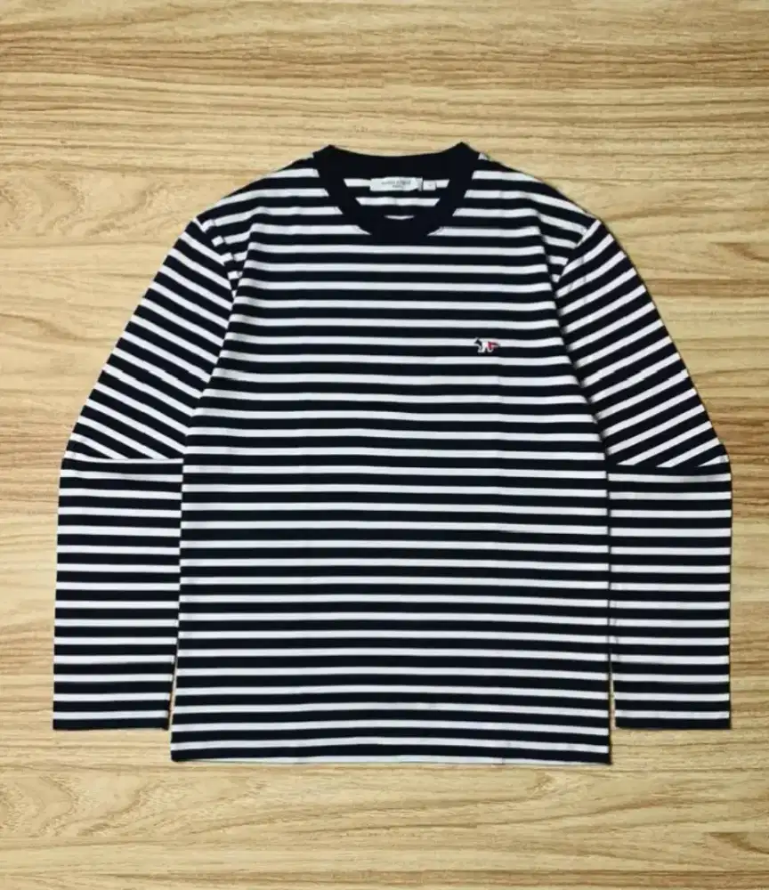 MAISON KITSUNE Tricolor fox patch classic logo stripe longsleeve
