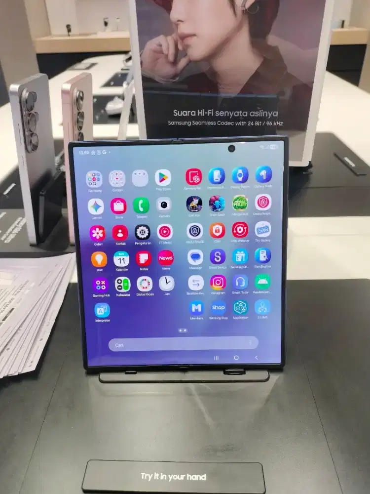 Samsung Z fold 7 ram 12/256GB