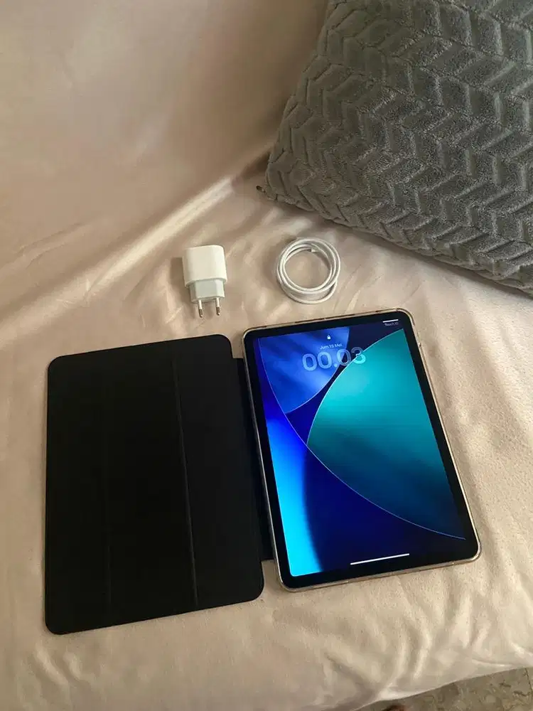 iPad Air M2 6th Ex iBox 128GB Like New