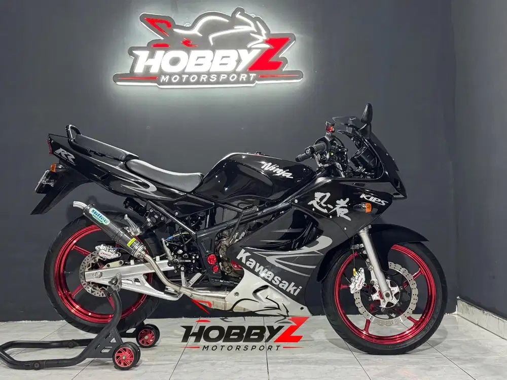 Kawasaki ninja 150RR/zx-150RR 2010 black modif hedon istimewa