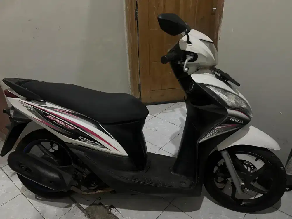 Motor matic bekas