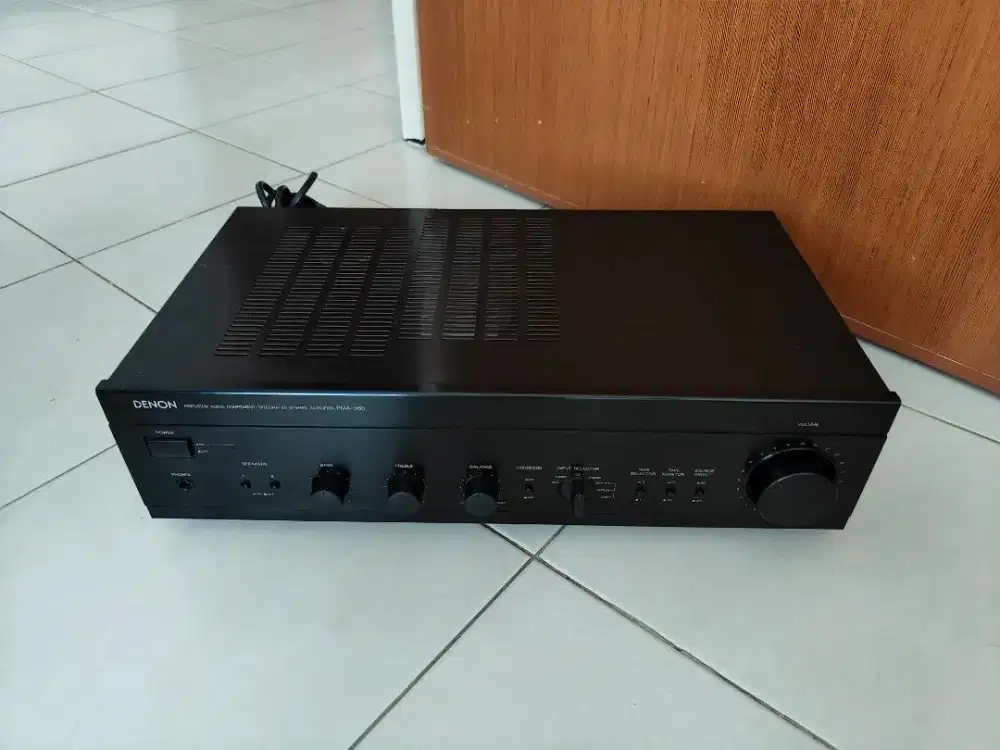 Denon PMA-380 integrated amplifier stereo audio second original