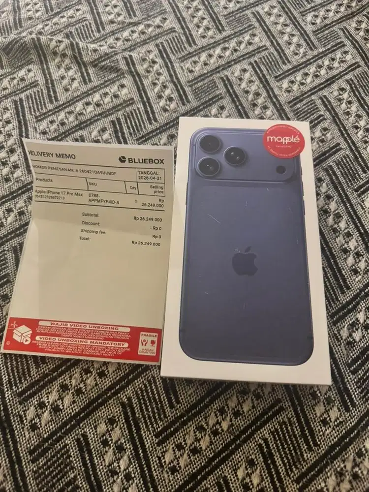Iphone 17 pro max 256 blue BNIB