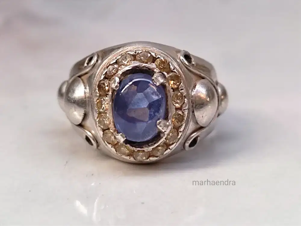 Blur safir ring perak berlian taper