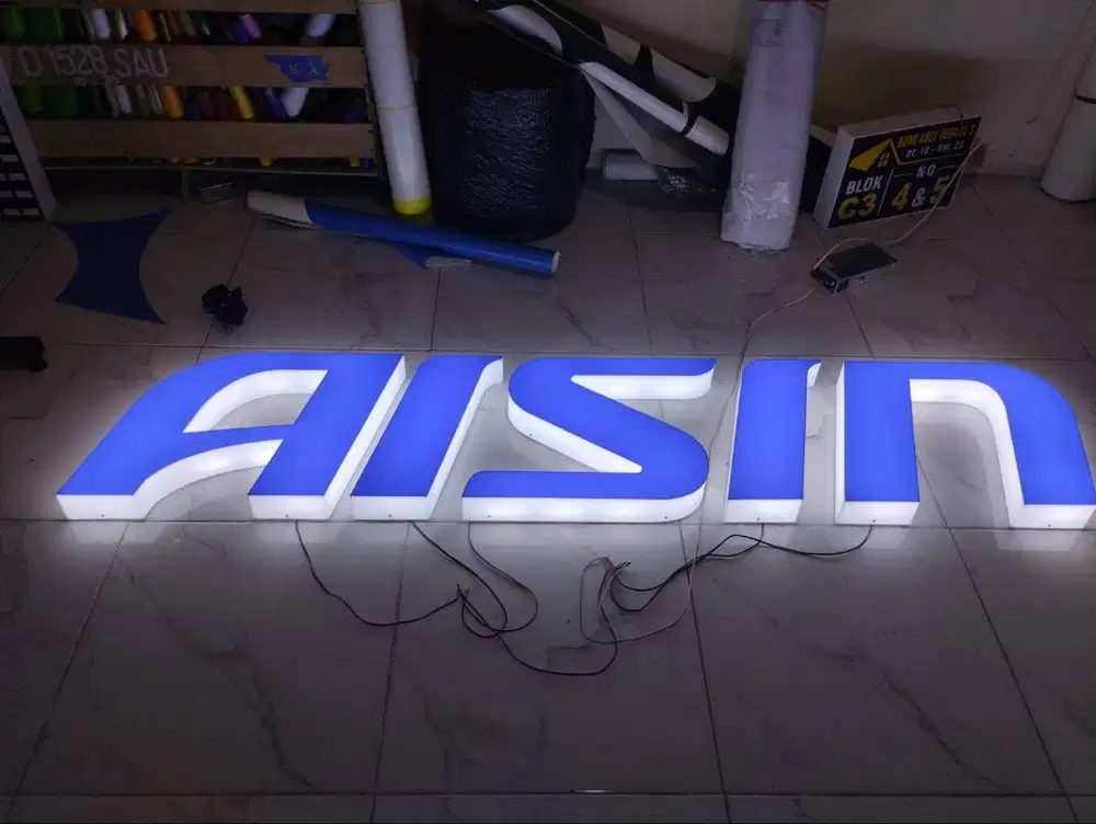 Plang Huruf Timbul Akrilik & Neon Box Toko
