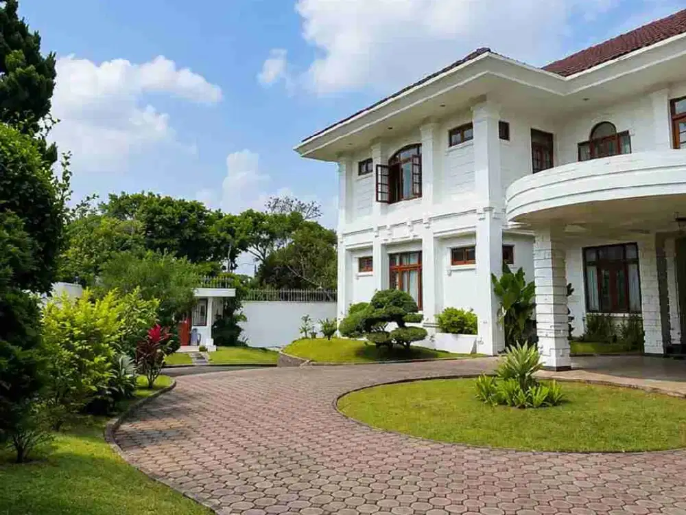 Rumah Mewah di Setiabudi Bandung Kota dekat Kampus UPI dan Wisata Lembang