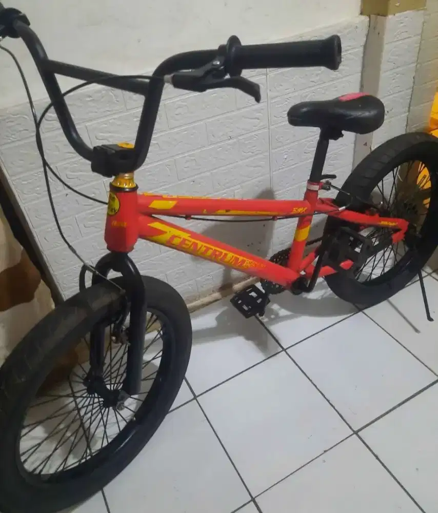 Sepeda BMX ukuran 20 Ban Jumbo