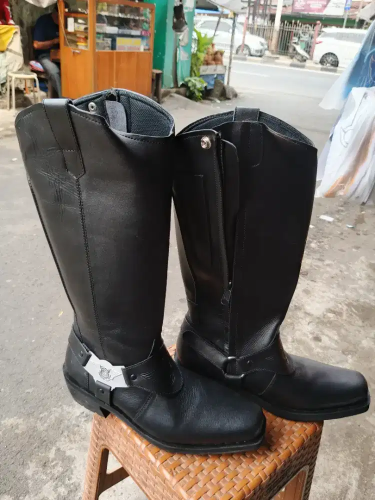 Jual sepatu polantas jatah polri size 42,40 original bisa kirm byr cod