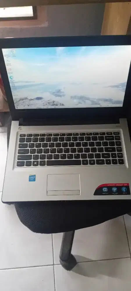 Lenovo ideapad 300-14ibr