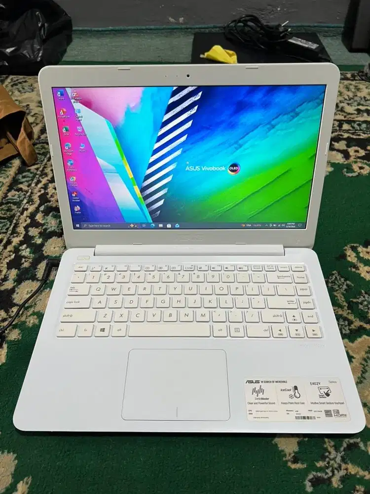 Laptop VivoBook E14 E402YA