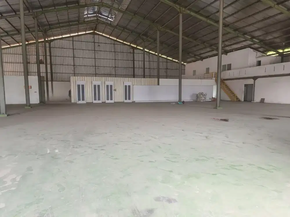 Di Sewakan Gudang Lokasi Pinggir jalan raya provinsi Cikarang Utara (pantura) Jawa Barat