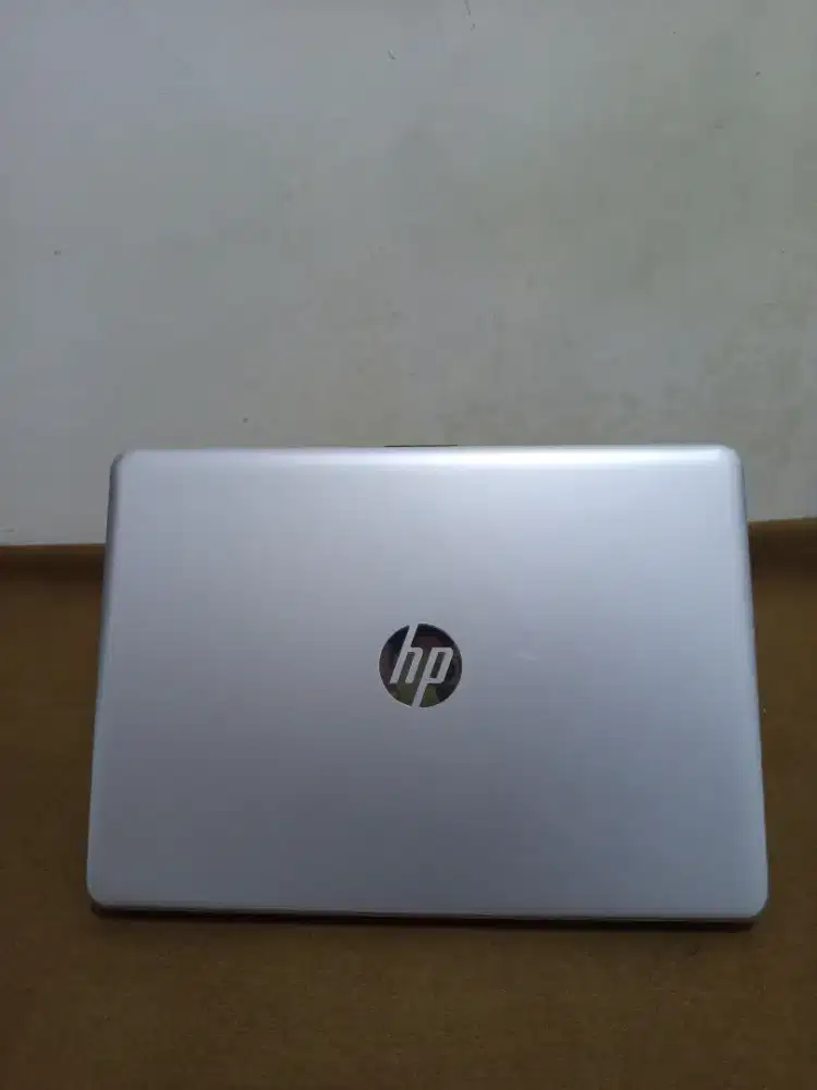 Laptop HP 14 ram 4gb ssd 128gb hdd 500gb 95% masih mulus
