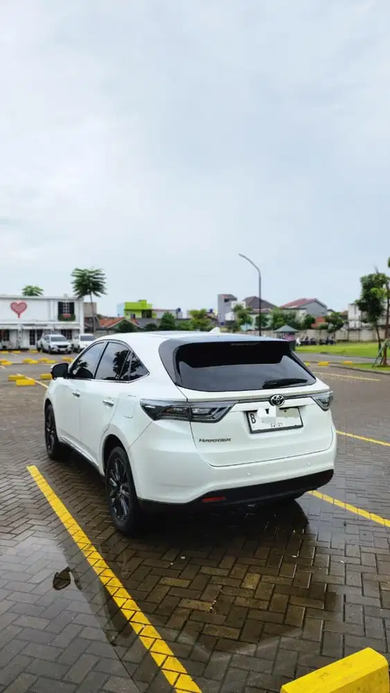 Toyota Harrier 2015 Advance Bs Tuker Tmbh