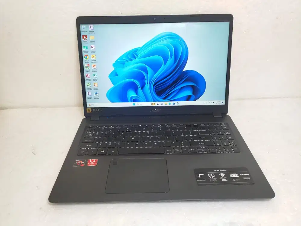 Acer a515 43 Amd ryzen 7-3700U 8cpu Ram 16GB ssd 240GB B592