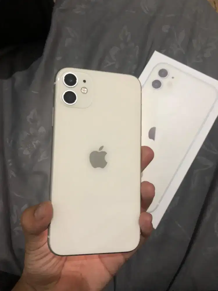 iPhone 11 64GB resmi becuk