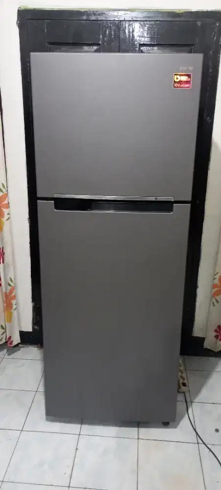 Kulkas 2 pintu samsung inverter