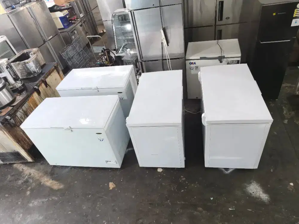 freezer box crown 350 liter(BD 350)