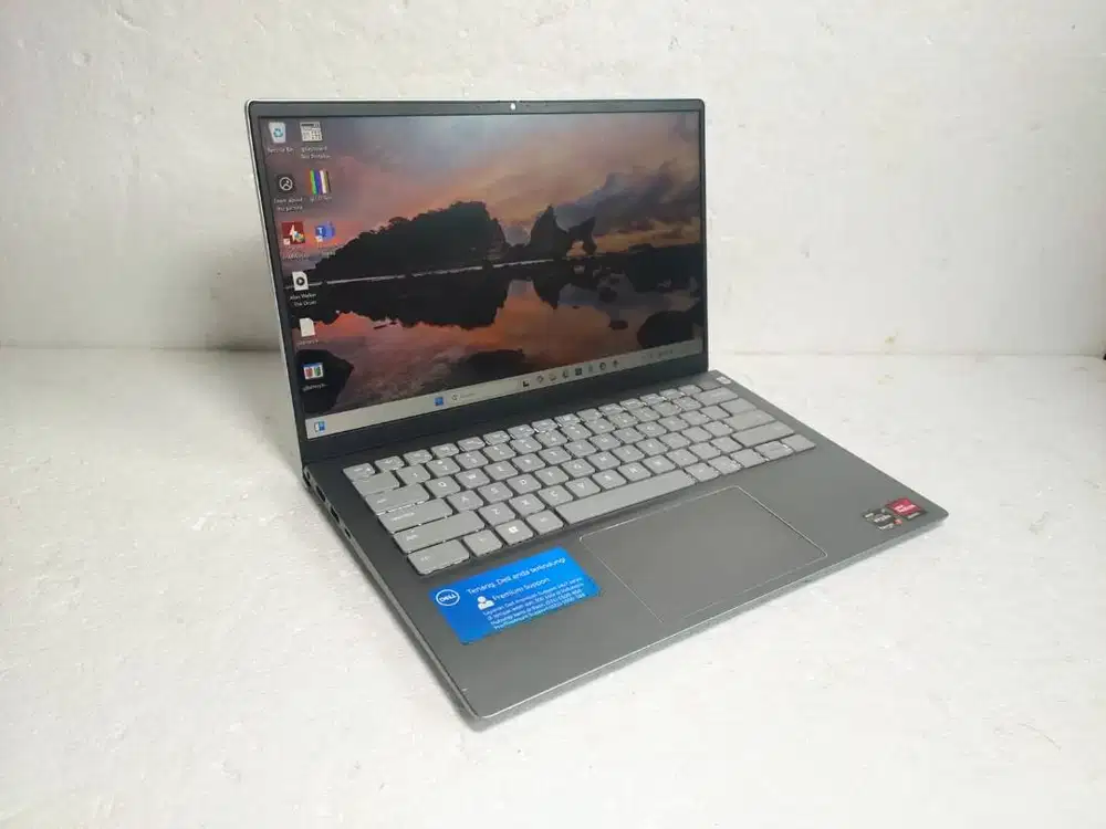 Dell Inspiron 5415 AMD Ryzen 7-5700U 16cpu RAM 8GB SSD 512GB B715