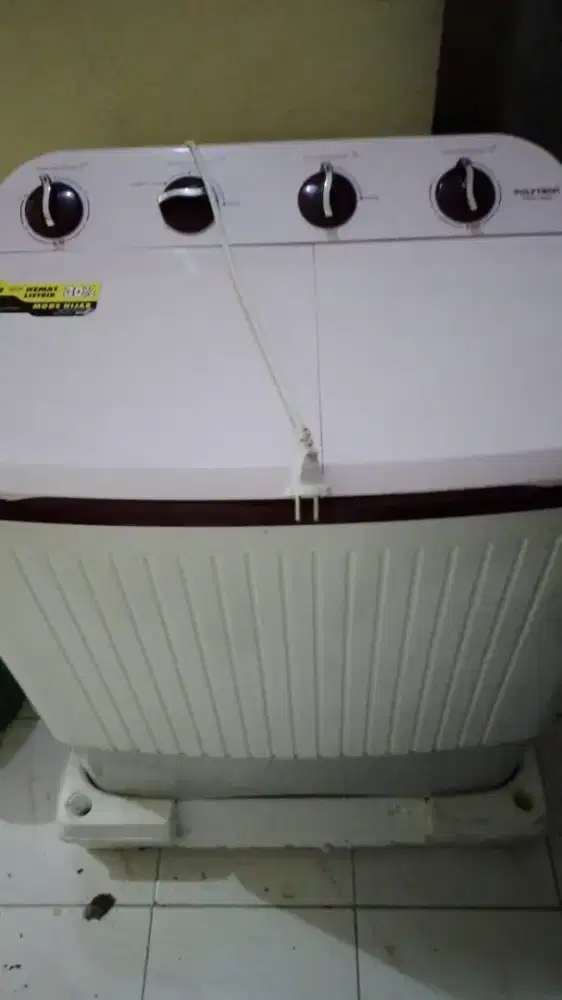 Mesin Cuci Polytron