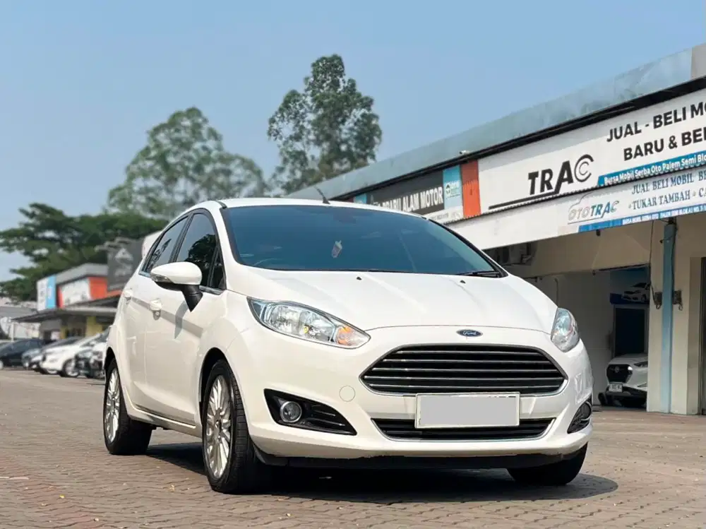 ANTIK KM 20RB ‼️ FORD FIESTA SPORT 1.5 AT 2013 PUTIH