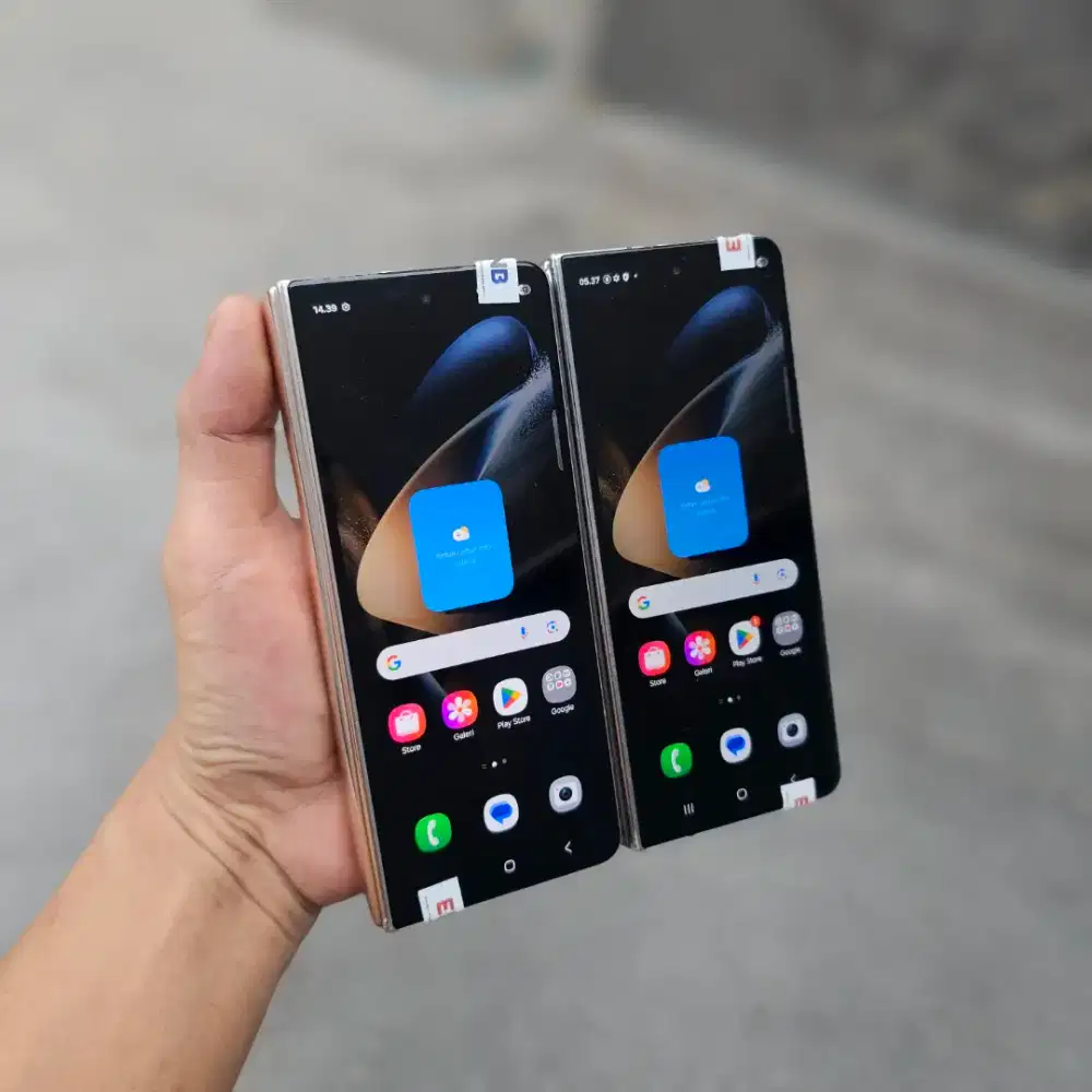 SAMSUNG GALAXY Z FOLD 4 SEIN 5G 12/512 MINUS LCD DALAM FUNGSI NORMAL