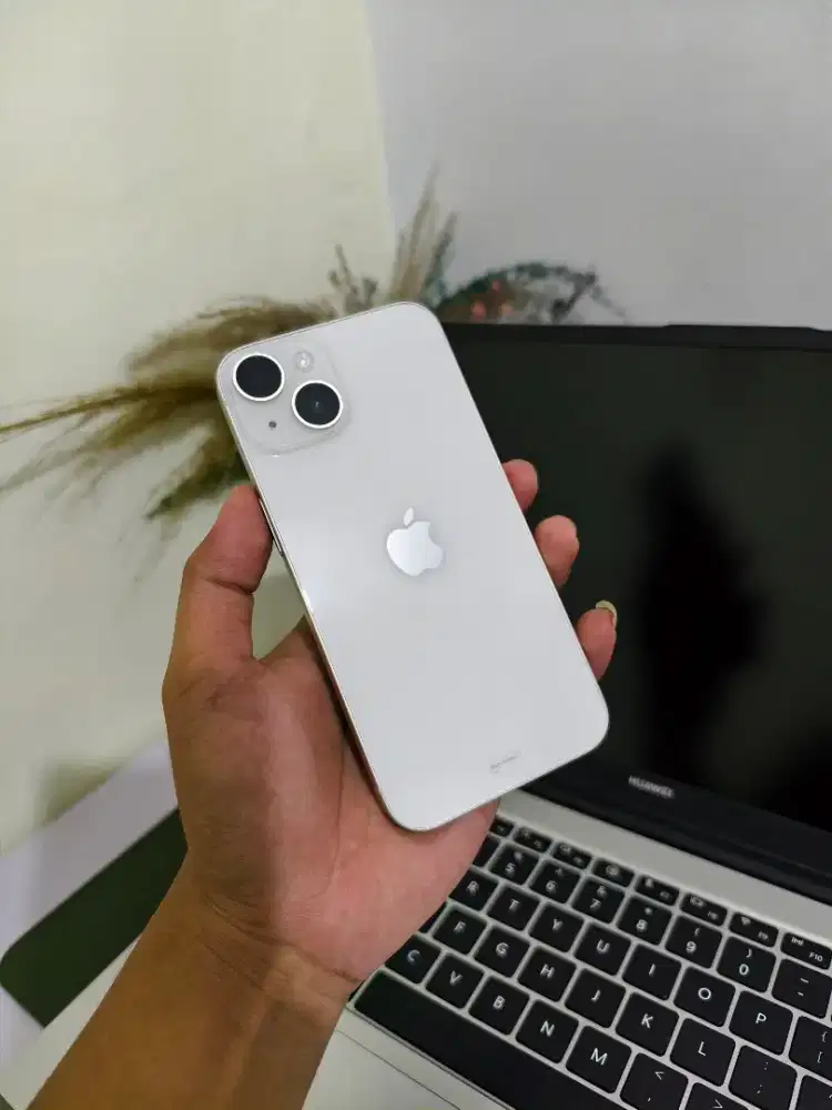 Iphone 14 256gb ibox starlight fullset mulus like new