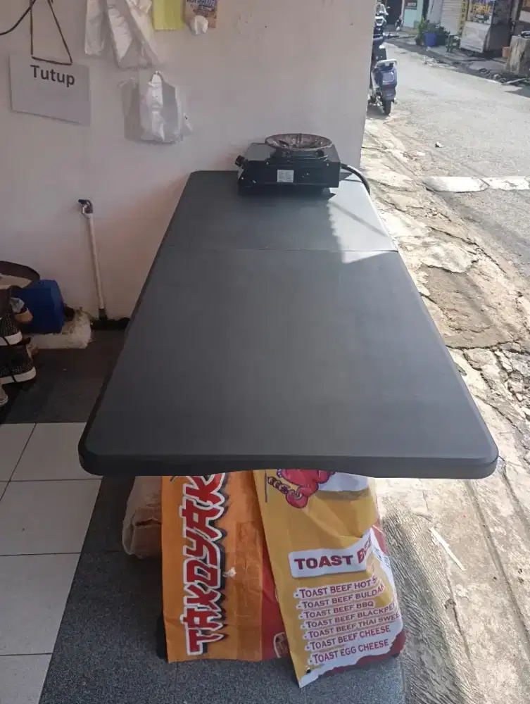 Meja makan lipat multifungsi