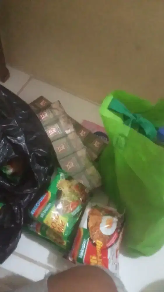 Sembako makanan dan minuman