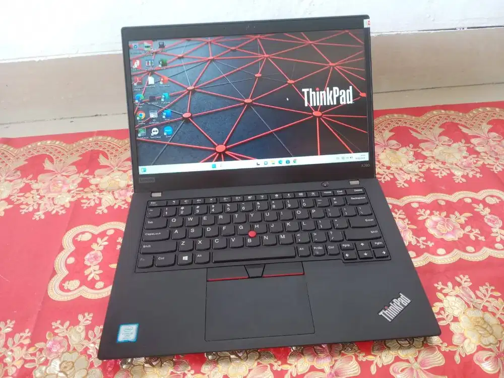 Lenovo Thinkpad X390 Core i5 gen 8 RAM 16 GB