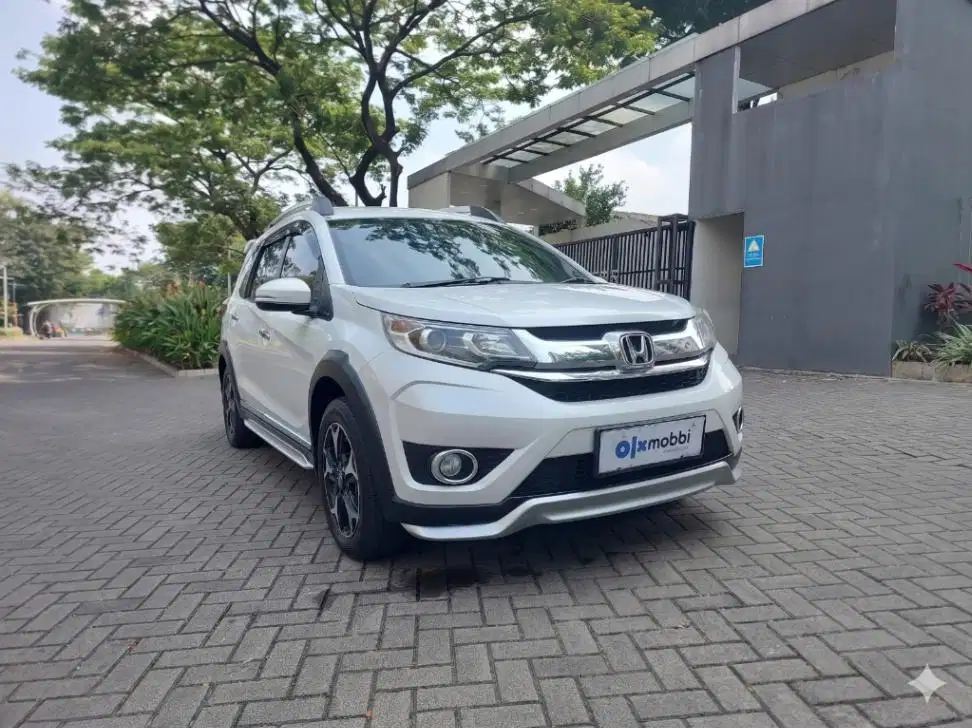 DP Murah Honda BR-V 1.5 E Prestige Bensin-AT 2017 CWYHB