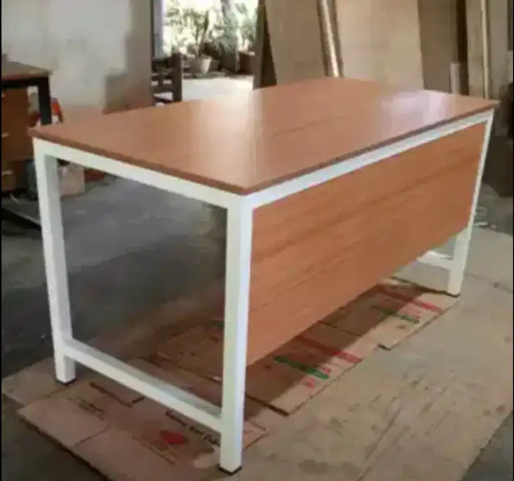 Meja tutupan bawah 45cm modesty Meja Direktur dan Secretaries
