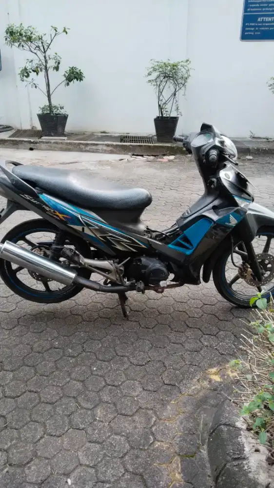 Honda supra 125 karbu th 2010 lengkap pjk 1x