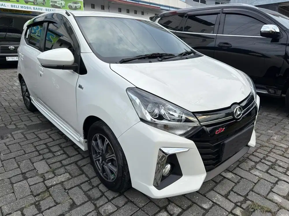 Ayla 1.2  R Deluxe Automatic 2021 Putih
